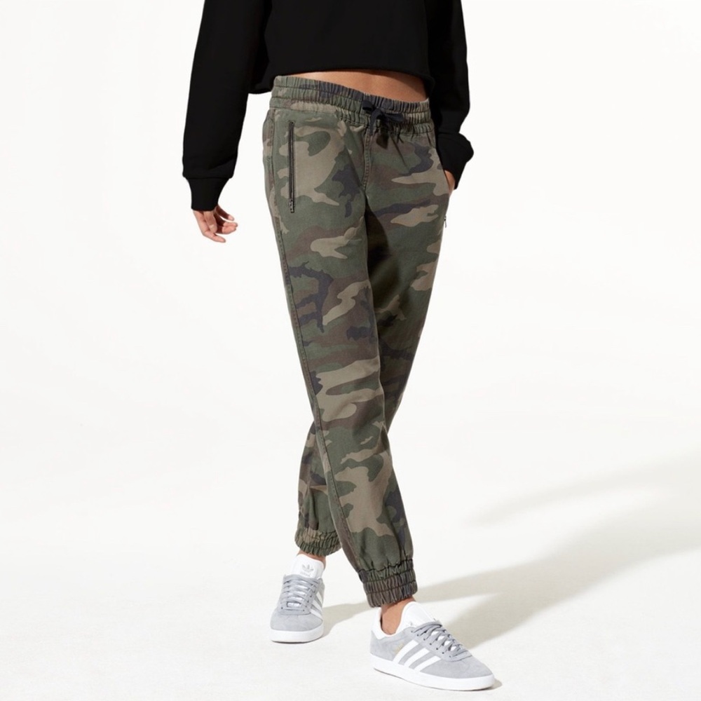 ♡ Aritzia TNA Alix Pant